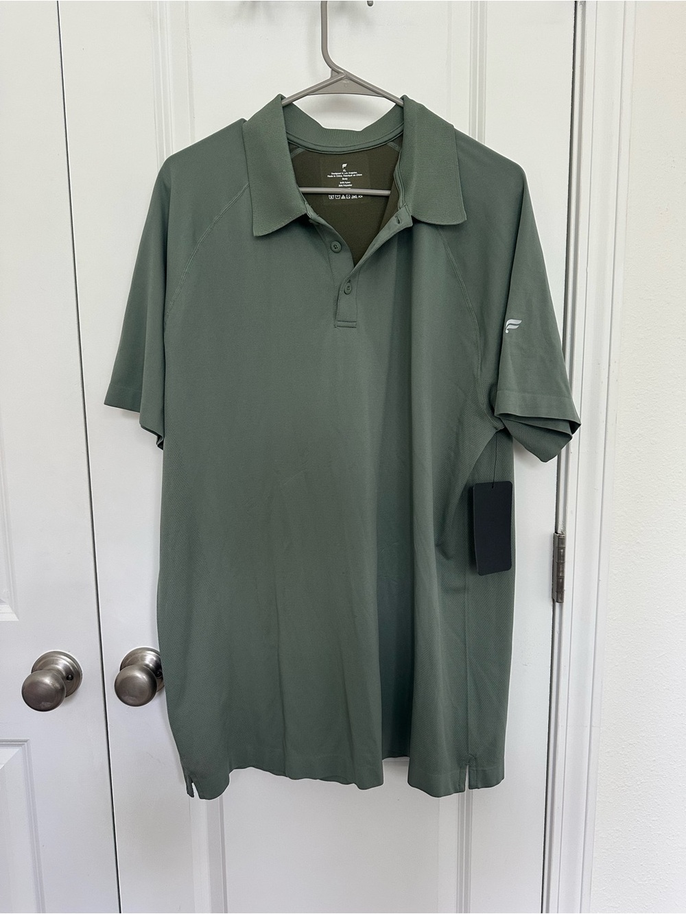 Fabletics The Training Day Polo in Olive Greeb